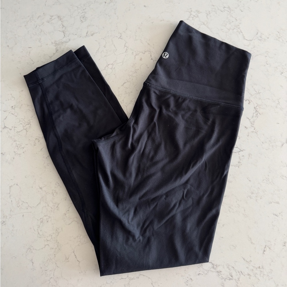 Lululemon High-Waisted Leggings with side pockets Size 8